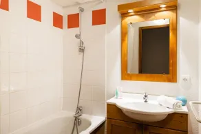 Swimming pool, terrace, balcony, tv, ski locker, 50m², Samoëns - Image 2