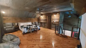 Private, rustic country home with hot tub, movie theater and a view - Image 4