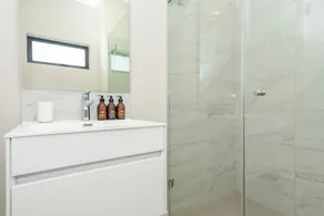 Grand | Brand New | 2 Bed | Rosebank - Image 3