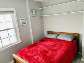 Elegant and Bright Ocean Block Home w/ Private Balcony, BBQ & Patio - Image 5