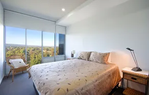 City Escape Luxury Apartment - Image 4
