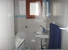 Appartement avec barbecue et terrasse - Image 4