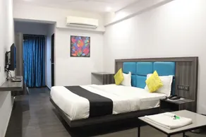 Hotel Citadel Surat - Image 3