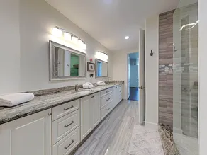 Luxury Condo in Perdido Key with Breathtaking Views, Resort Amenities - Image 2