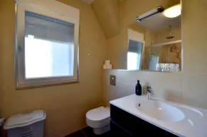 Beautiful and spacious penthouse with big terrace with sea view! - Image 4