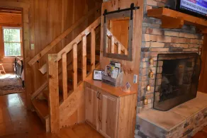 Luxury cabin in the woods, 2 bedrooms plus loft - Image 2