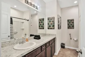 COZY 4 BEDROOM RANCH NEAR JAX - Image 3