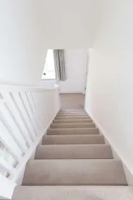 Modern Family Retreat Nr Beaches and Marina - Image 2