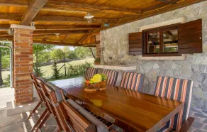 Luxurious Home In Lisac - Image 5