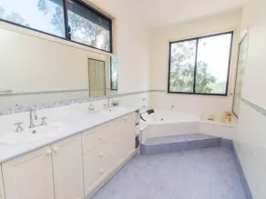 Holiday House | Kingfisher Bay, Fraser Island - Image 3