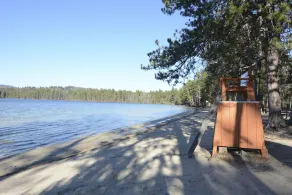 Family Friendly Rustic Newly Renovated Cabin Abutting The White Lake State Park. - Image 4