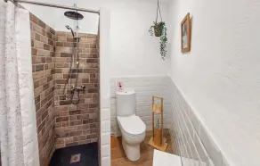 2 bedroom luxurious home in El Gastor - Image 3