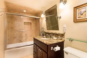 Fifth Avenue Unit 205 Spacious 1 BR + Loft with Air Conditioning. Close to Ski Slopes! - Image 2