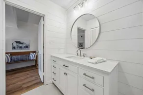 Dog friendly, ground floor unit close to 27-hole City golf course. - Image 4