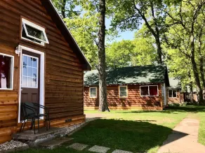 Chief Lake Lodge Resort Cabin #3 - Image 4