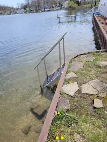 Lake Front home with with pontoon boat available for rent - Image 2