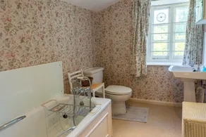 Charming Holiday Cottage in Wirthypool, No Deposit - Image 3