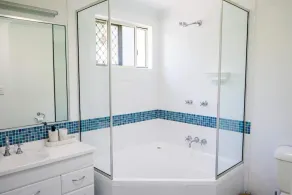 The Esplanade-Amazing 3 bed, 2 Bath, Pool - Image 3