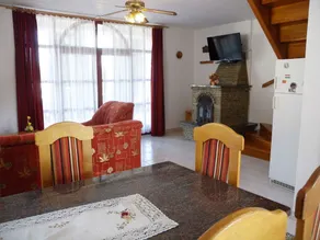Holiday home with heated pool and close proximity to the beach - Image 5