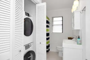Experience the relaxing vibe at Heavens Reel, a spacious 3-bedroom canal home in Tavernier. - Image 3