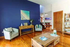 Copa Capri-The Entertainer, Multiple Living Spaces,  Flat 5 min Walk to Beach - Image 2
