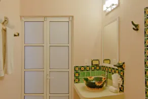 Beach Front / Private - 2 Spacious apartments plus lock off studio - town square - Image 5