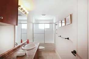 2 Beds suite near Metrotown and Skytrain - Image 3