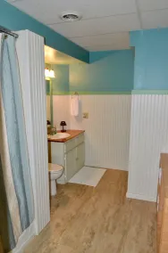 Treetop Lake House on Private Wooded Acreage on the Lovely Lake Mary - Image 3