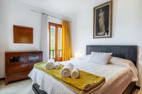 Exklusive Villa am Meer, privater Pool und Komfort - Image 5