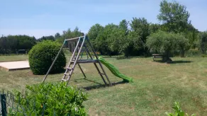 I Provence ejendom bestående af 2 huse med 15+ senge og swimmingpool - Image 2