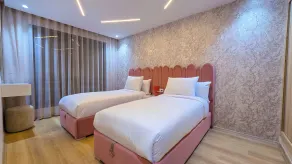 Luxury Living - Near to football stadium - Image 2