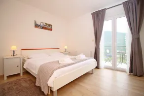 Privater Pool 3,5 x 8,6 m, überdachter Essbereich im Freien, kostenloses WLAN, voll - klimatisiert - Image 5