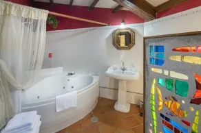 bed & Breakfast - Image 4