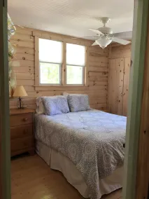 Spacious Cottage with Lake Access in quiet lakeside community - Image 2