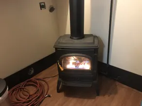 En underbar, avskild 2 våningar stuga, däck, eldstad, lager damm för fiske. - Image 2