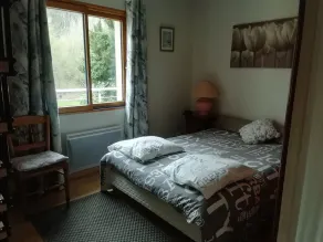 10 mins from the beach and on the banks of a river, Country property - Image 3