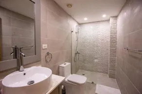 Lux| Beachfront| 60\"SmartTV| Beach&Rest| FastWifi - Image 3