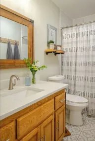 CaddyShack~ Newly remodeled townhome yards from back 40 bike trails - Image 4