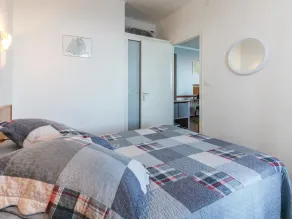 Appartement avec Terrasse à 300m de la Plage, Parking Inclus - Image 5