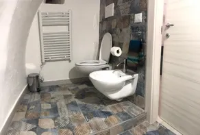 TRAMONTANA apartment with whirlpool shower in the room - Image 4