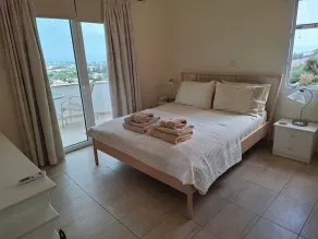5 * villa with sea views to take your breath away near Coral Bay in Peyia . - Image 3