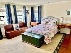 19th C. Waterfront Home in Blue Hill-Beautiful Gardens & Harbor views. Sleeps 8 - Image 4