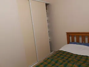 compact studio retreat - Image 3