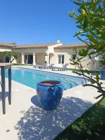 Villa Grimaud 4 bds 190 m² on 2000 m² of garden, private swimming pool 11x5m - Image 4