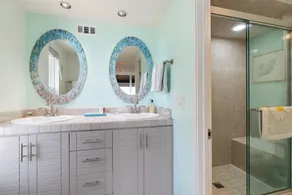 Picturesque Perfection in Leucadia - Image 3