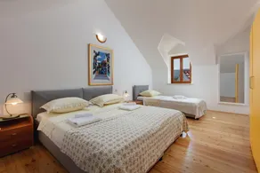 Charming Villa with Private Pool in Hvar - Image 4