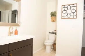  Charming Meridian House~ Amazing Location! - Image 5