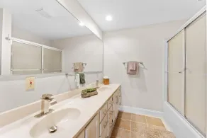 Lake Shore Landing - For 20 - Image 3