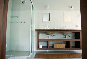 Located 80m from the sea. Pool w 20m streak. High ceiling, Sky TV - Wi-Fi - Image 4
