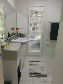 Spacious Bangalow Apartment for short and longer stays. - Image 2
